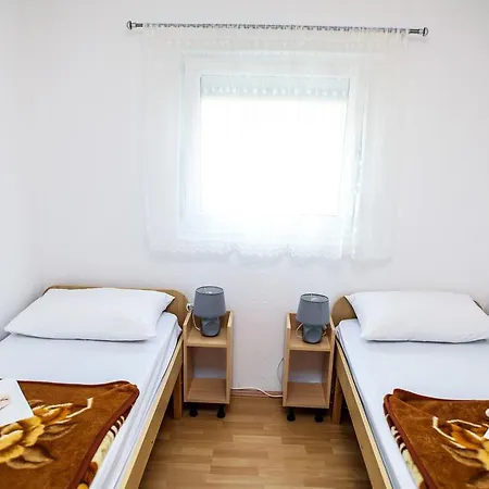 Guest house Ana Stjepan Nikolic - Pilgrim's 2nd