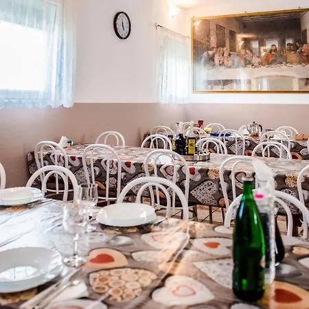 Guest house Ana Stjepan Nikolic - Pilgrim's 2nd 2*